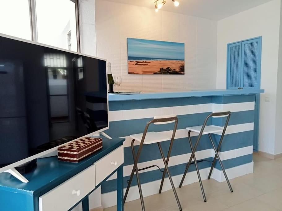 Apartment With Large Terrace, 10 Meters From Playa De Las Burras San Bartolomé Exterior photo